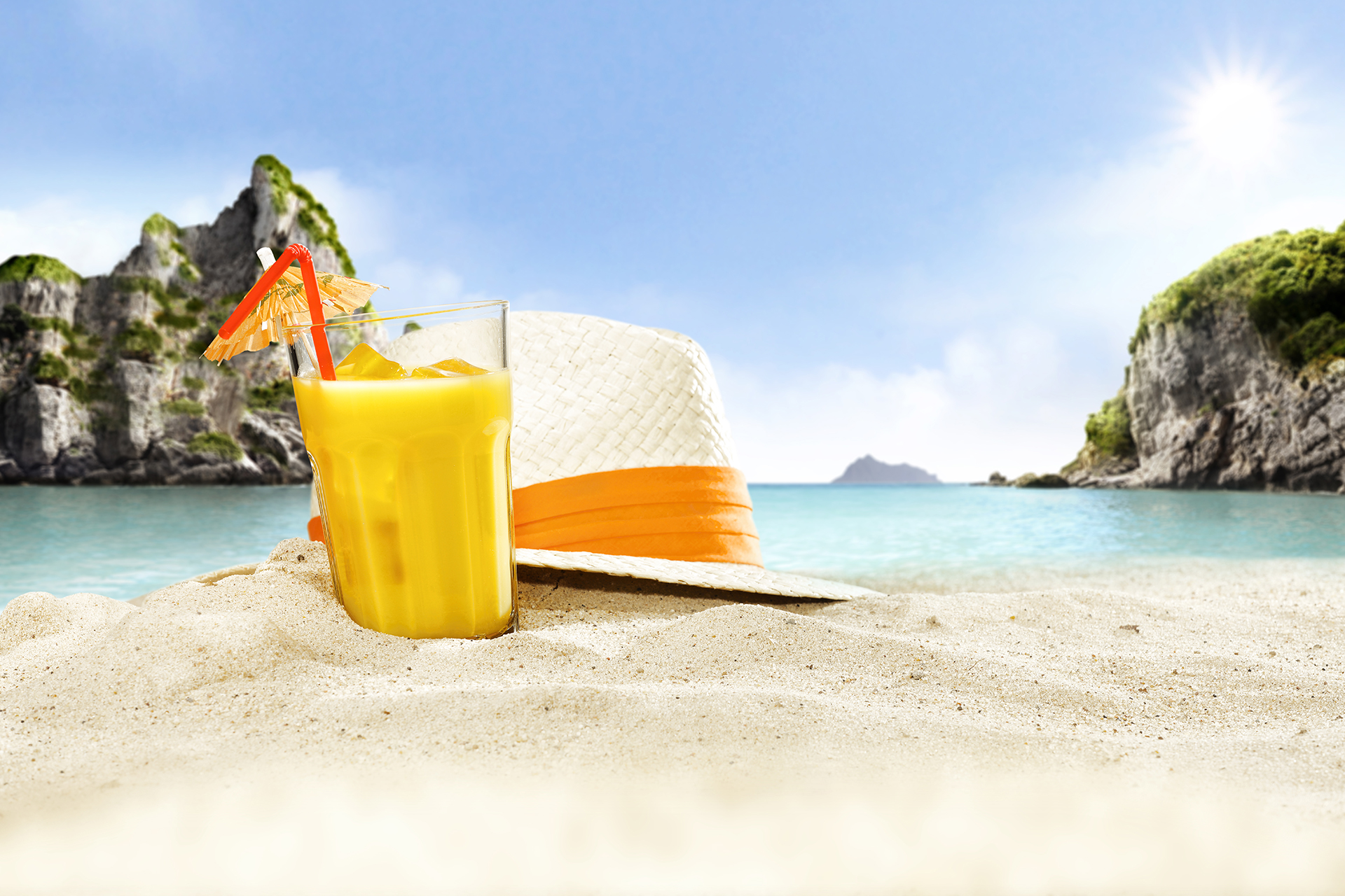 Romance, soare și lecturi hot: cărțile perfecte pentru vacanța la mare
